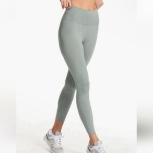 Vuori Evolve Legging